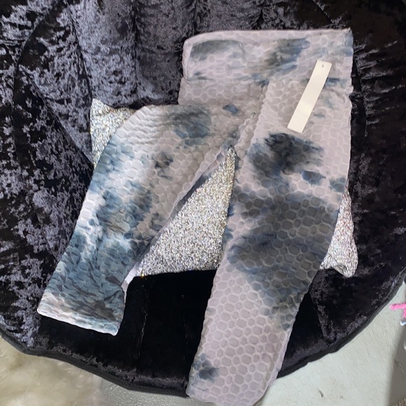 Stylish Carpi - Picture 5 of 5